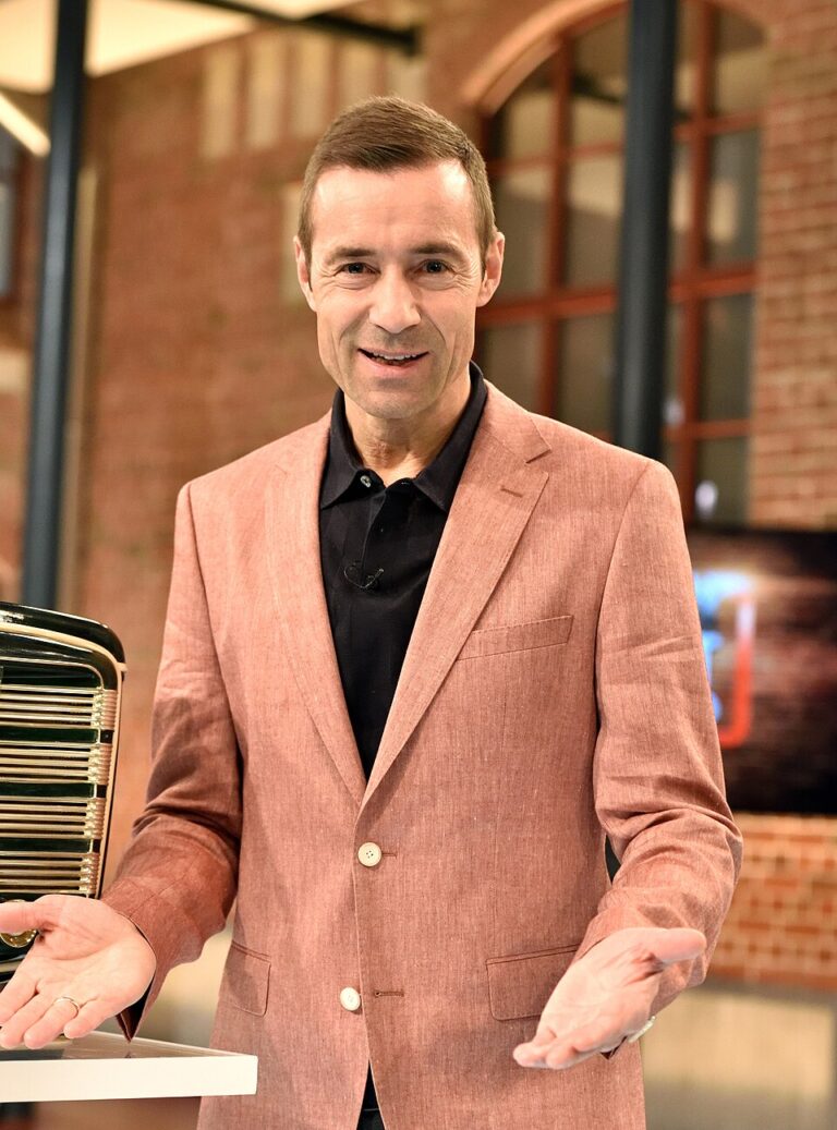 Kai Pflaume Schlaganfall Akute Sorge: Fakten & Hoffnung Kai Pflaume Schlaganfall